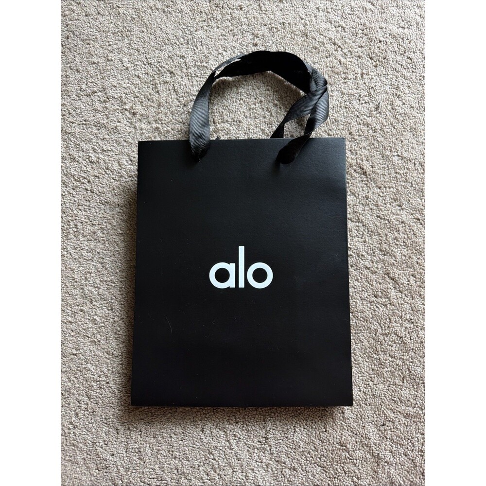 Alo Yoga Black Paper Shopping Gift Bag Logo Ribbon Handles 8.5 x 10 x 4